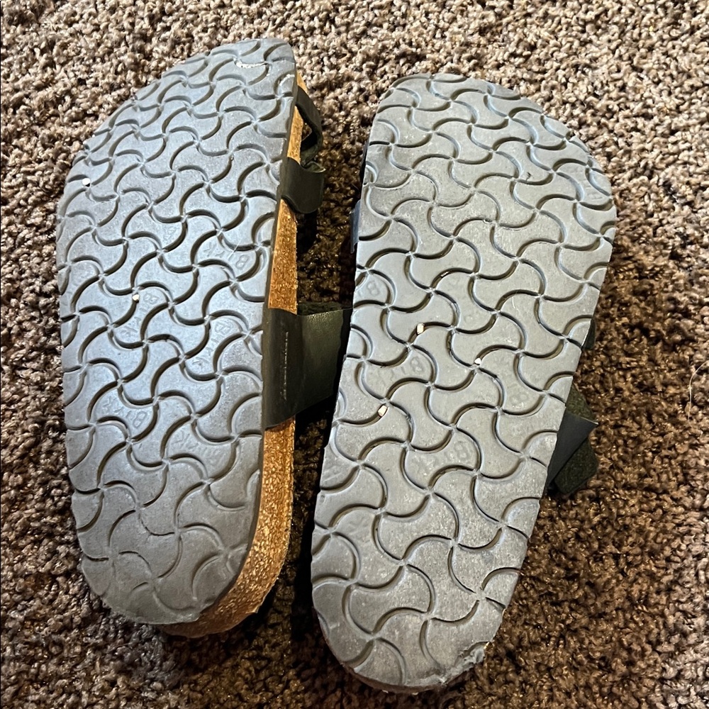 Birkenstock Black Cross-Strap Sandals - Picture 3 of 3